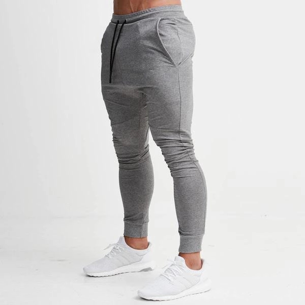 muži joggers.jpg