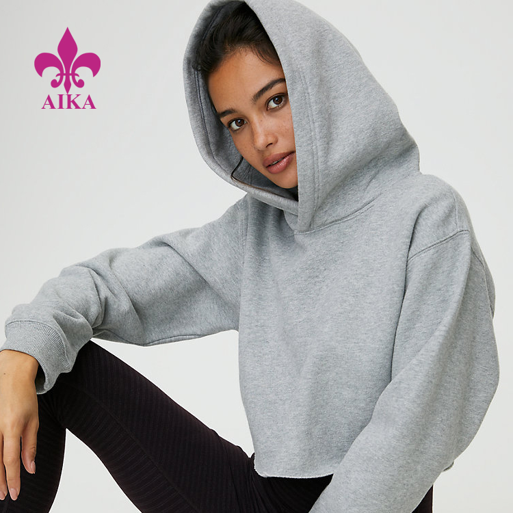 plain cropped sweatshirt
